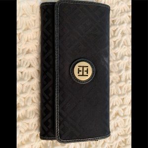 Black tri-fold wallet